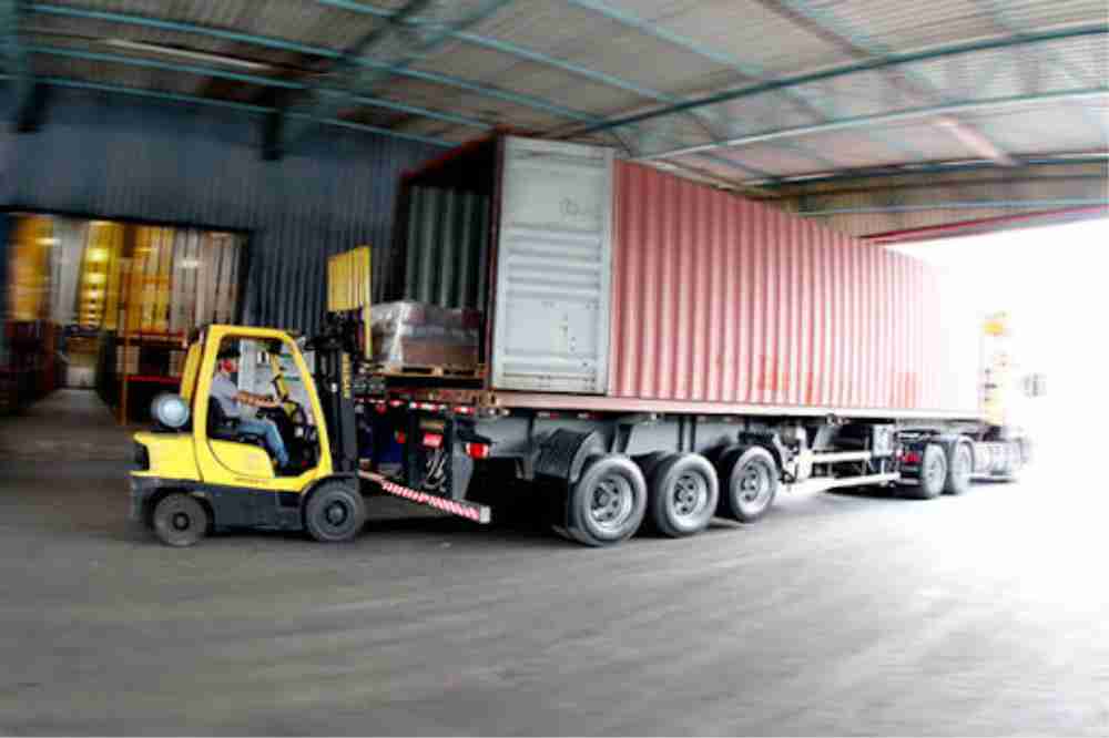 armazenamento-container-geral- TRANSPORTES DE CARGA LCL